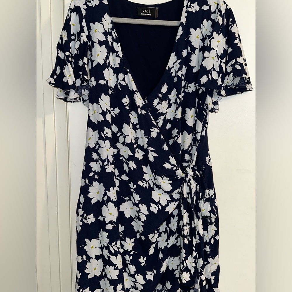 Vici Wrap dress floral, Wrap dress
